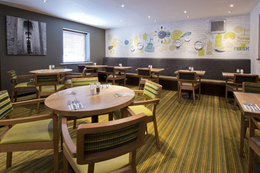 Premier Inn London Edgware Barnet Exterior foto